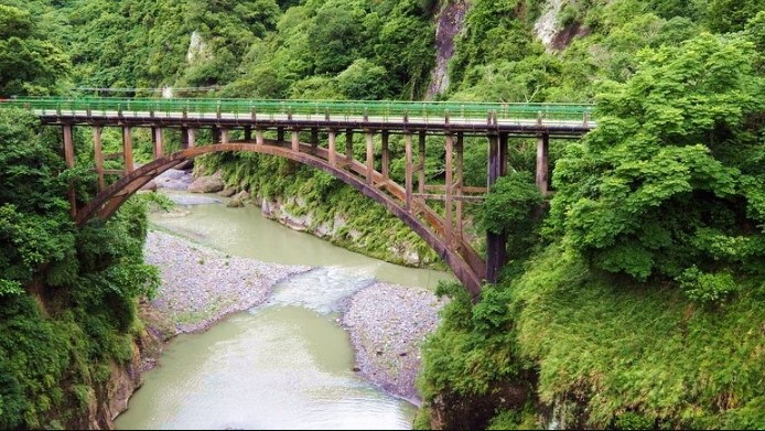 忘卻塵囂，靜心而行
