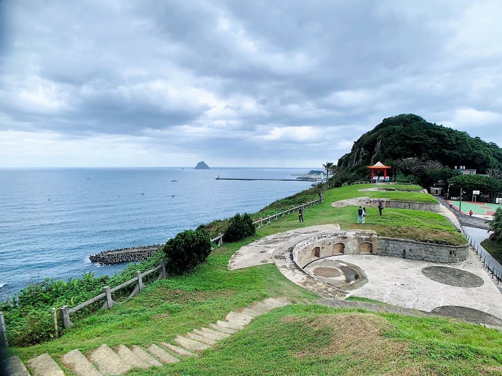 基隆白米甕炮台