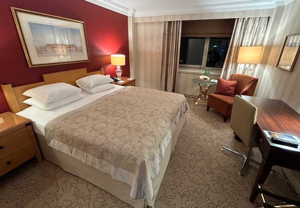 Intercontinental 或 Hilton