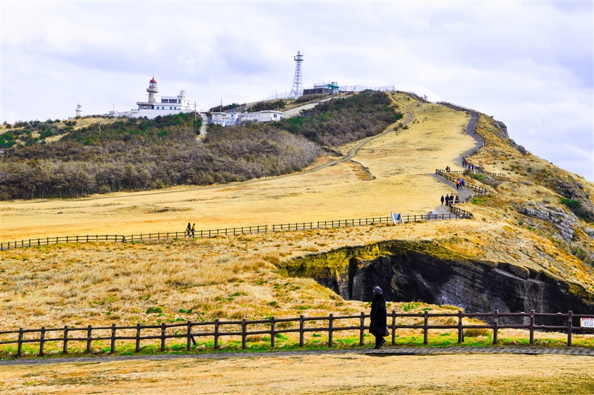 順道遊濟州｜保證入住神話.牛島海洋公園.英式小火車.好玩賽車體驗.史努比庭園.HARIBO軟糖世界.鐵道自行車五日(彩妝)｜台灣出發含機票