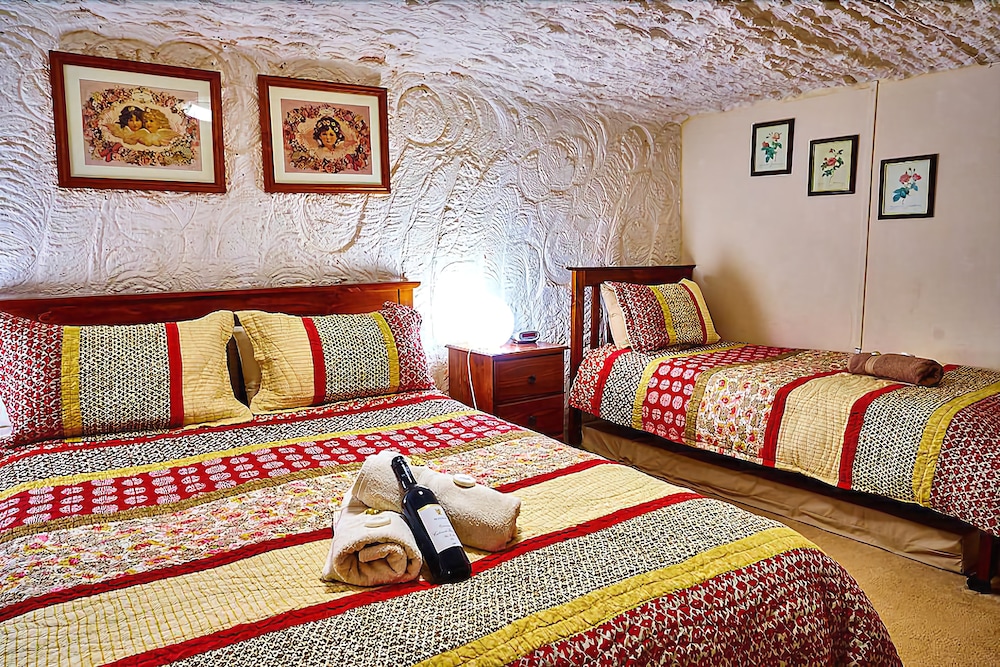 2023飯店優惠溫達格朗德民宿COOBER PEDY 庫伯佩地訂房