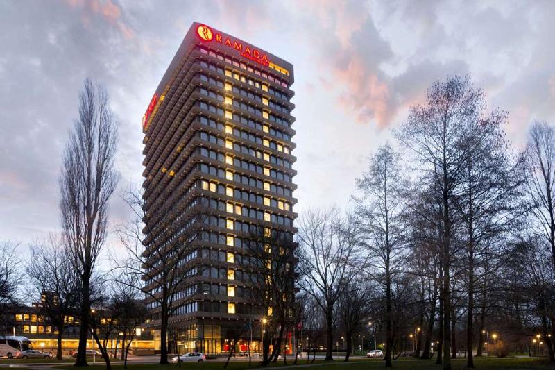 阿姆斯特丹蘭布朗德公園萊昂納多飯店,LEONARDO HOTEL AMSTERDAM REMBRANDTPARK